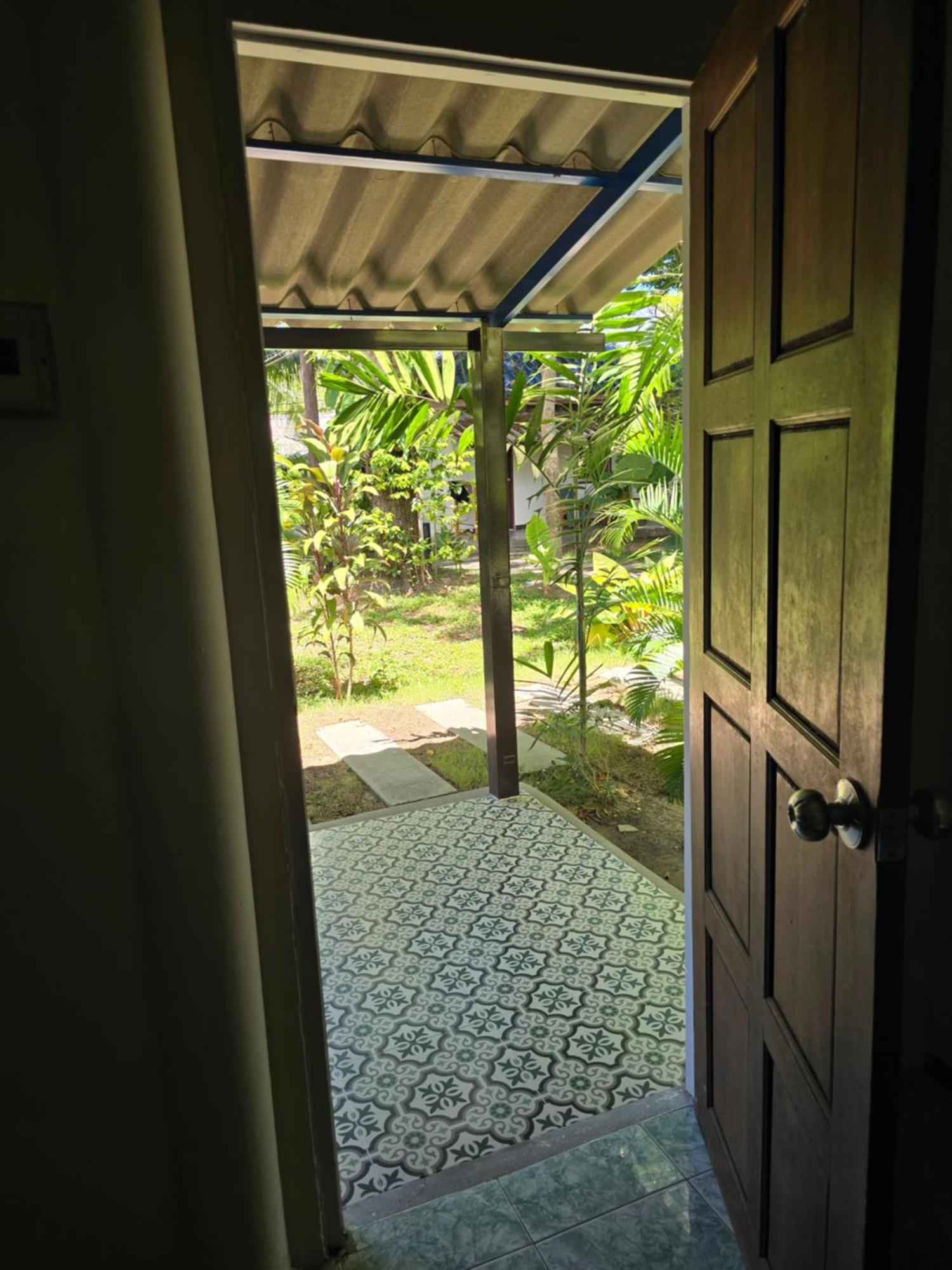 The Blue Gecko Resort