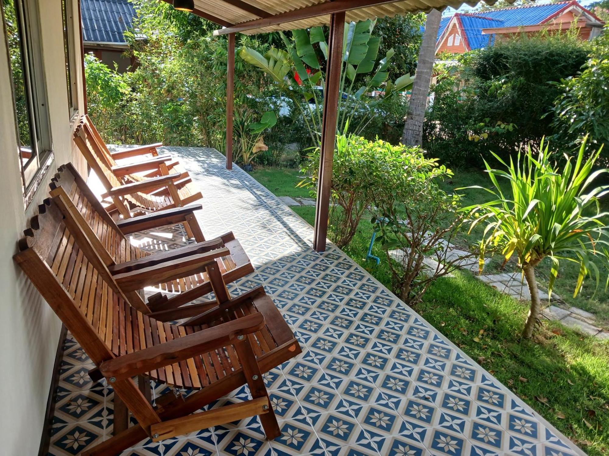The Blue Gecko Ko Lanta